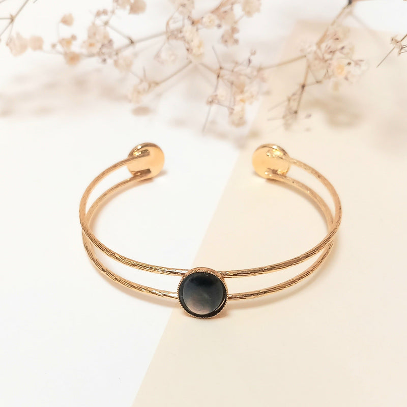 S18001-Fabien-Ajzenberg-bracelet-2branches-pierres-ovales-ronde-texture-5-min-1