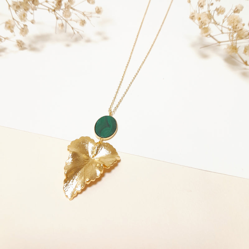 Collier Pierre Et Feuille