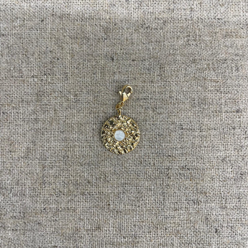 E223 - Charms Petit Palais