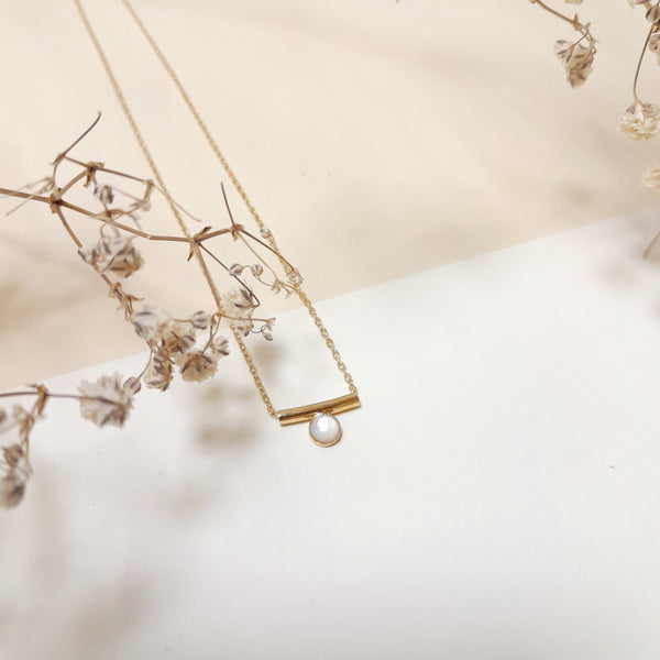 Collier Petite Barre Et Pierre