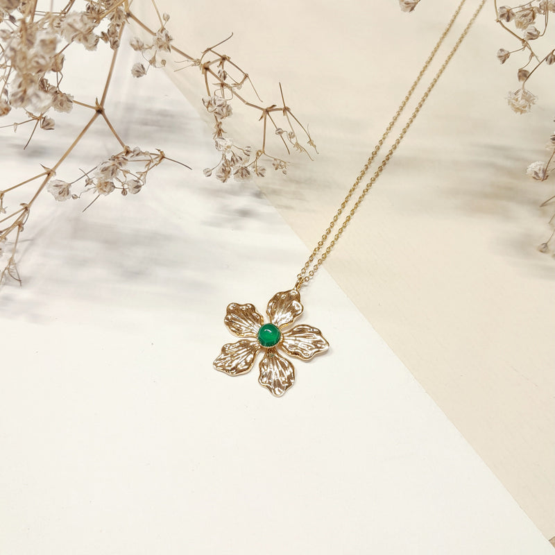 Collier Laurine P