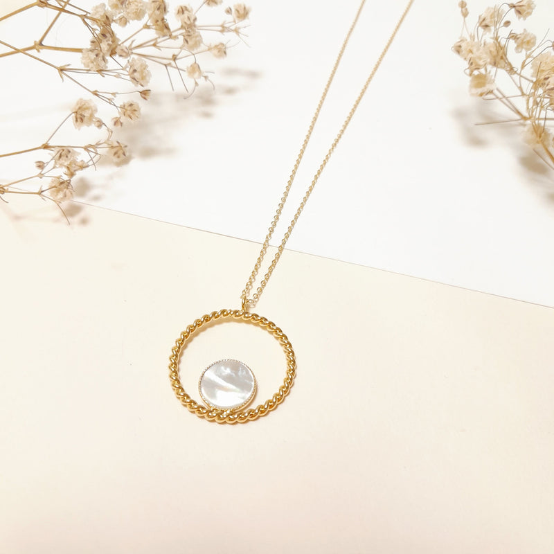 Collier Elia P