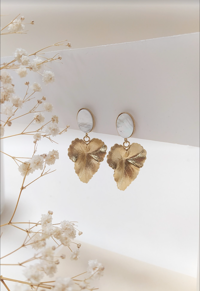 Boucles Pierre Et Feuille